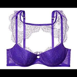VICTORIA’S SECRET bra